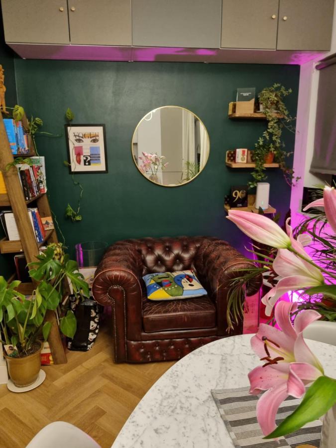 Bright Spacious Apartment In The Park ロンドン エクステリア 写真