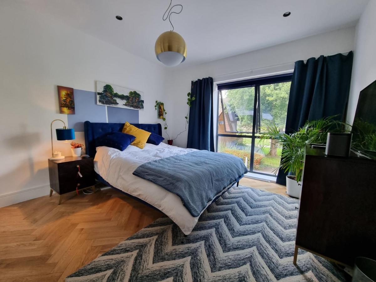 Bright Spacious Apartment In The Park ロンドン エクステリア 写真